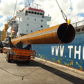 Stalen buizen wereldwijd transport